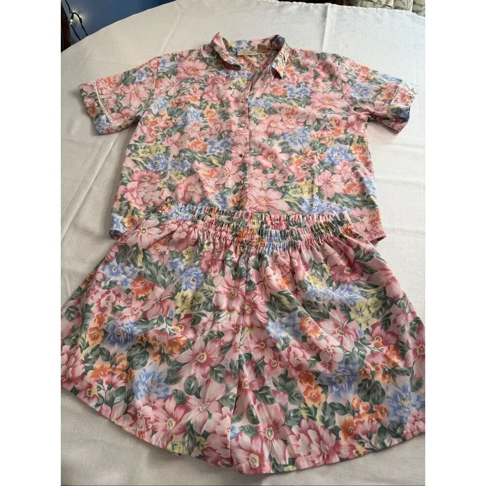 Victoria’s Secret Gold Label VTG Floral Cottagecore Pajamas Shorts Set Sz Medium